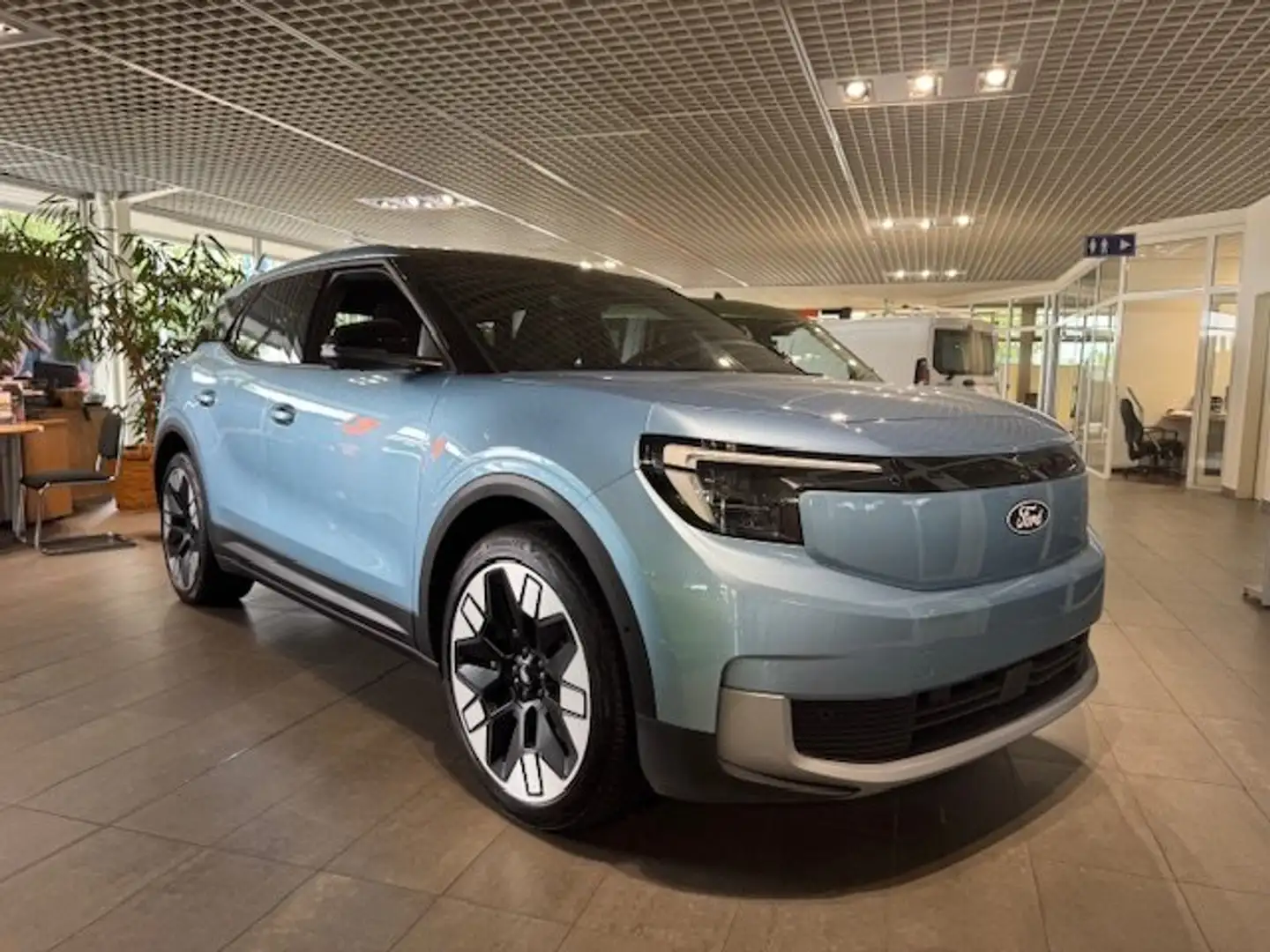 Ford Explorer Premium RWD Blauw - 1