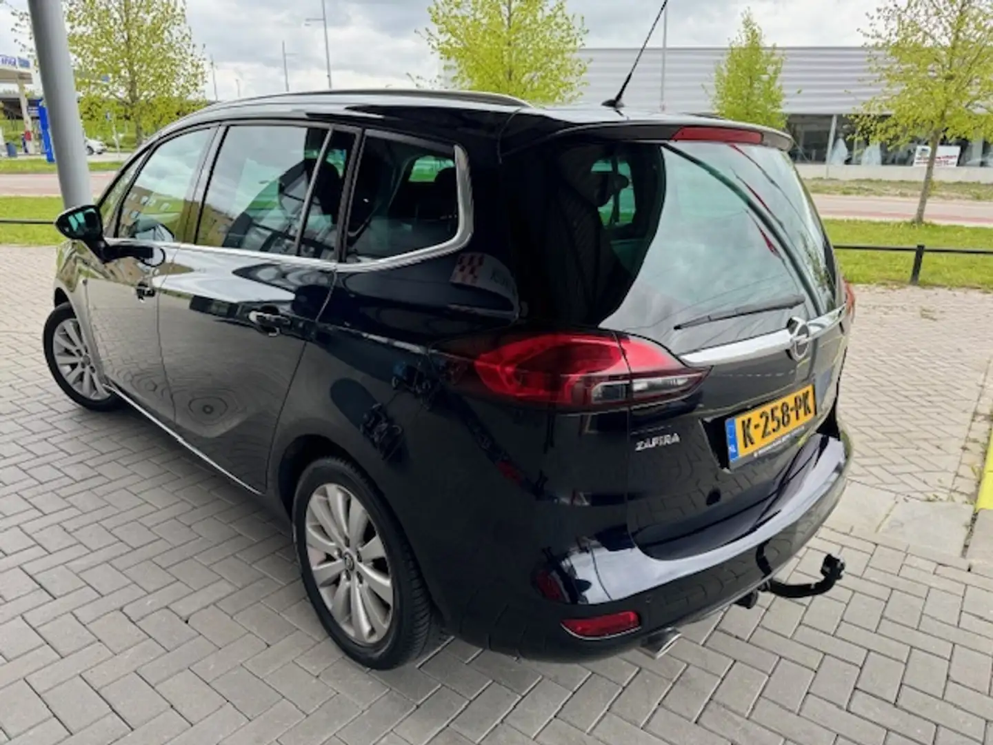Opel Zafira 1.6 TURBO ONLINE EDITION AUTOMAAT 7-PERSOONS Zwart - 2