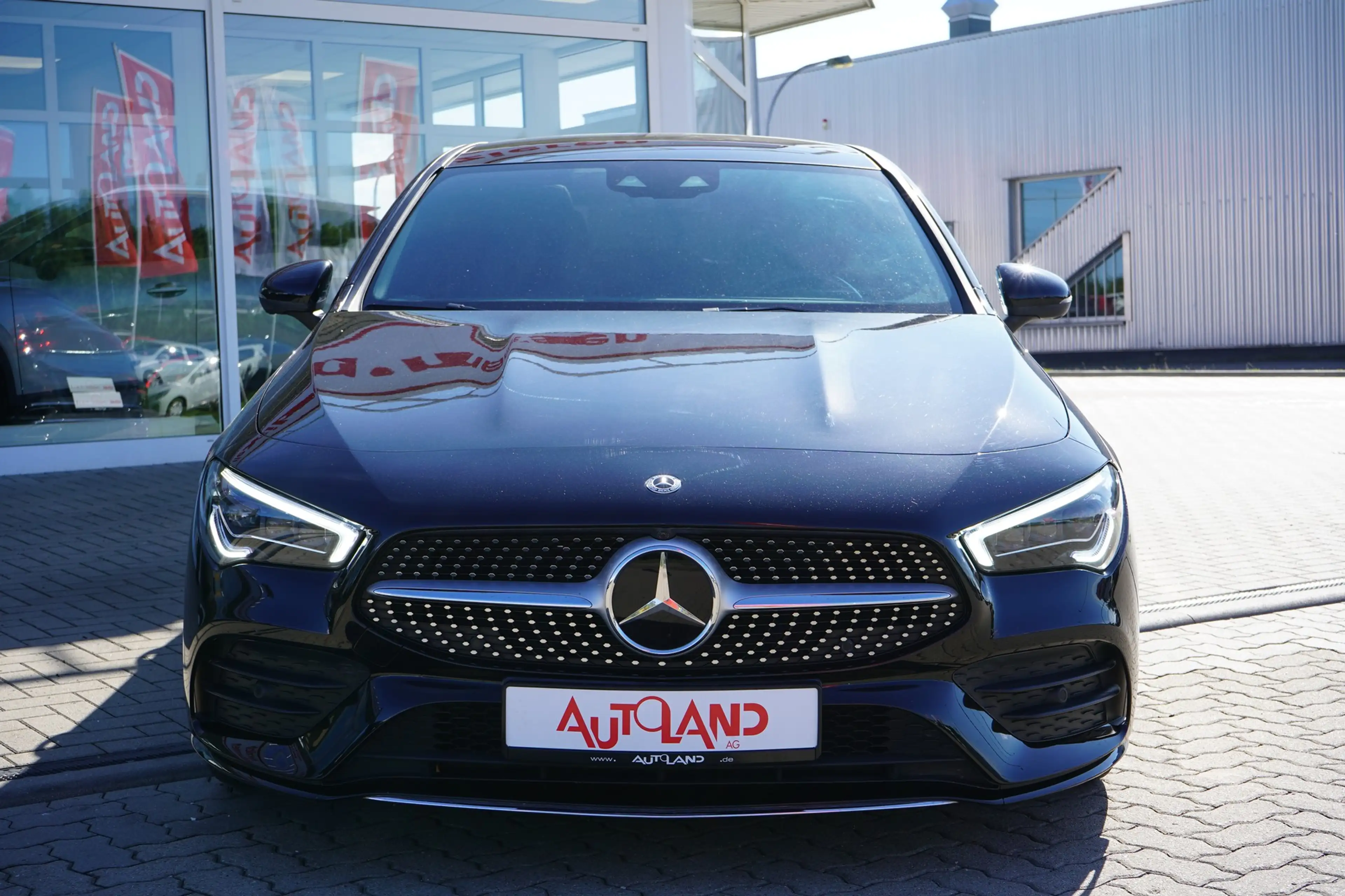 Mercedes-Benz CLA 220 CLA 220d AMG Line Totwinkel 360° Multibeam Pano — photo 9
