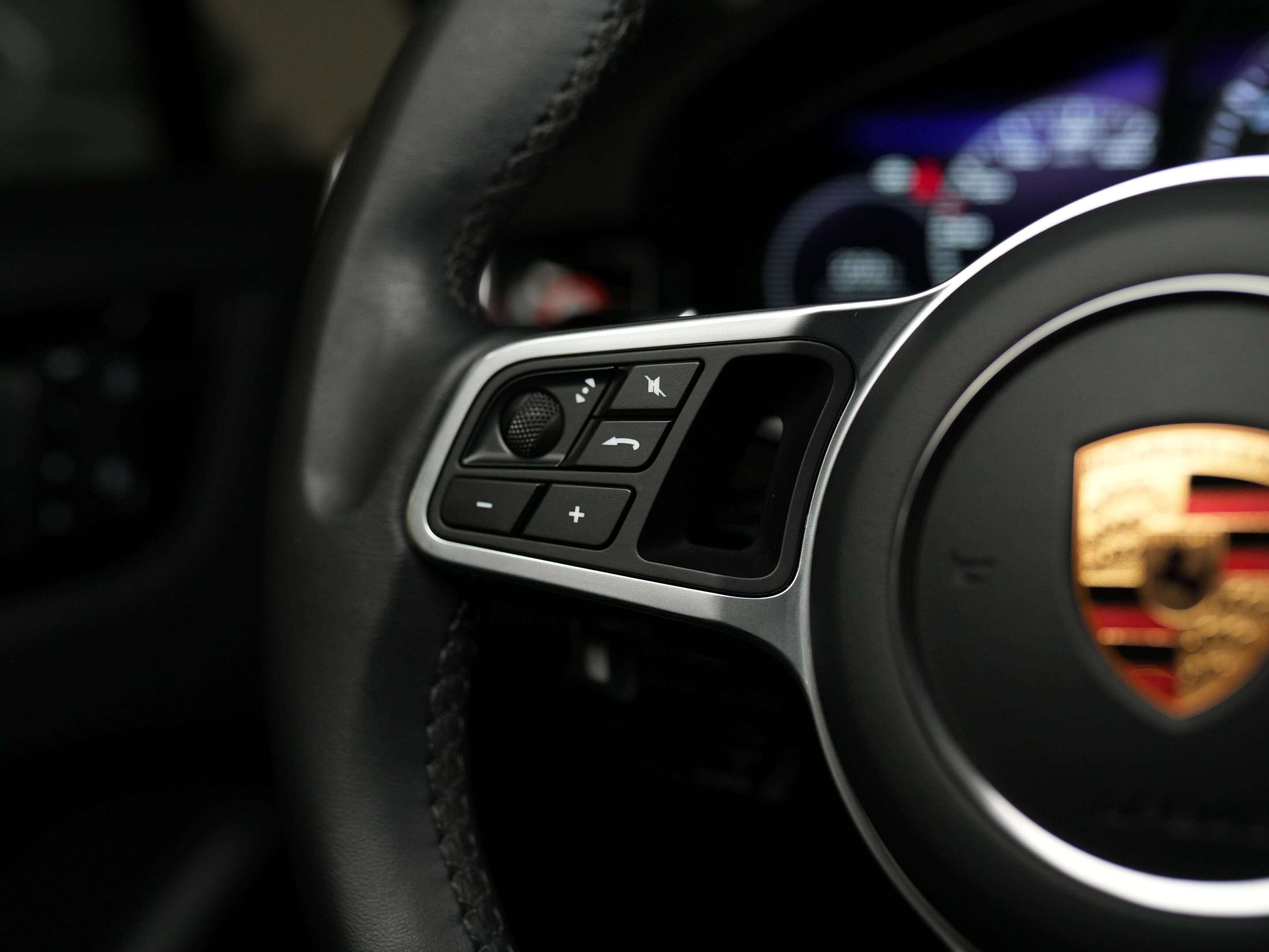 used 2023 Porsche Cayenne car, priced at $91,900