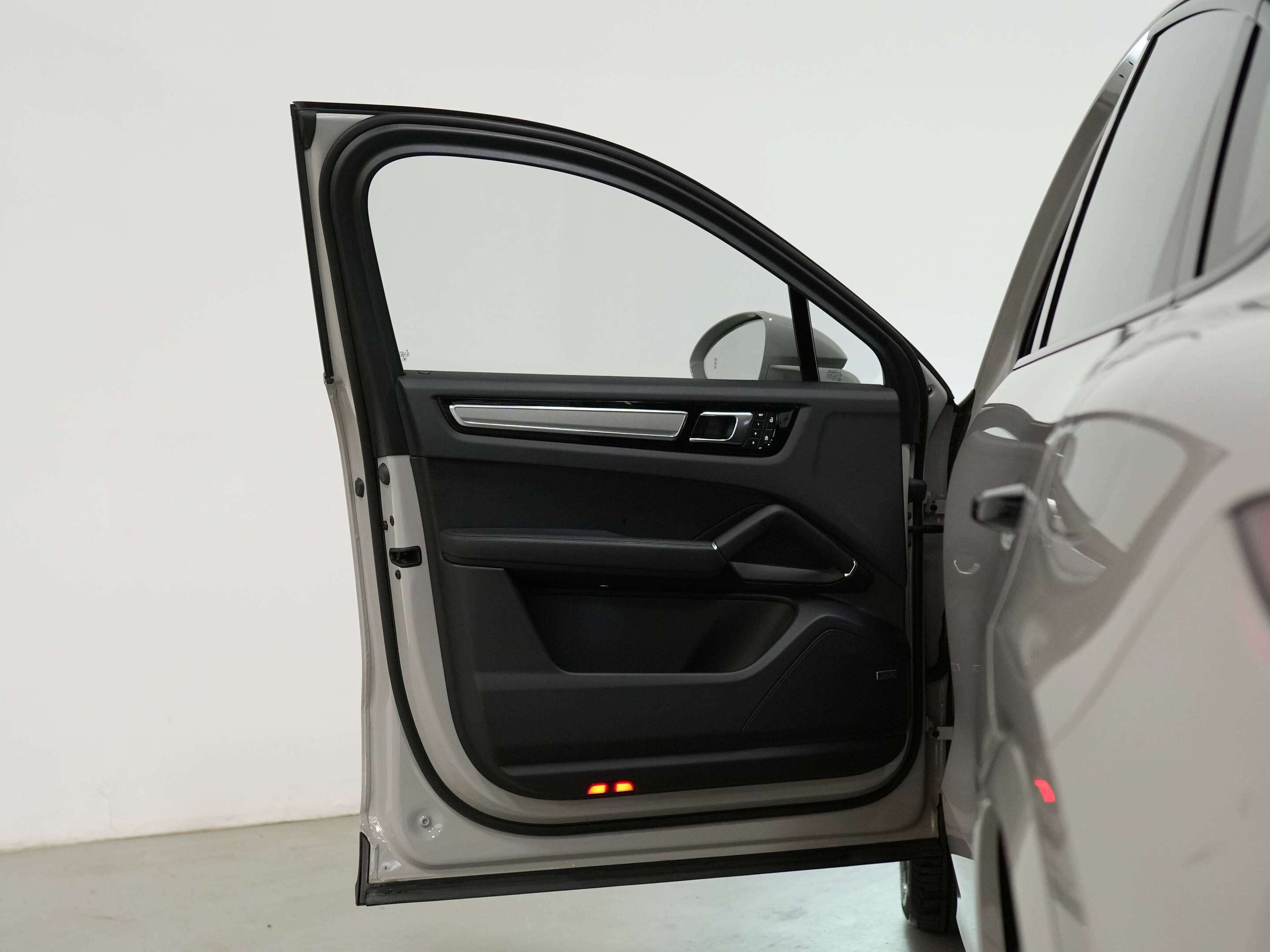 used 2023 Porsche Cayenne car, priced at $91,900