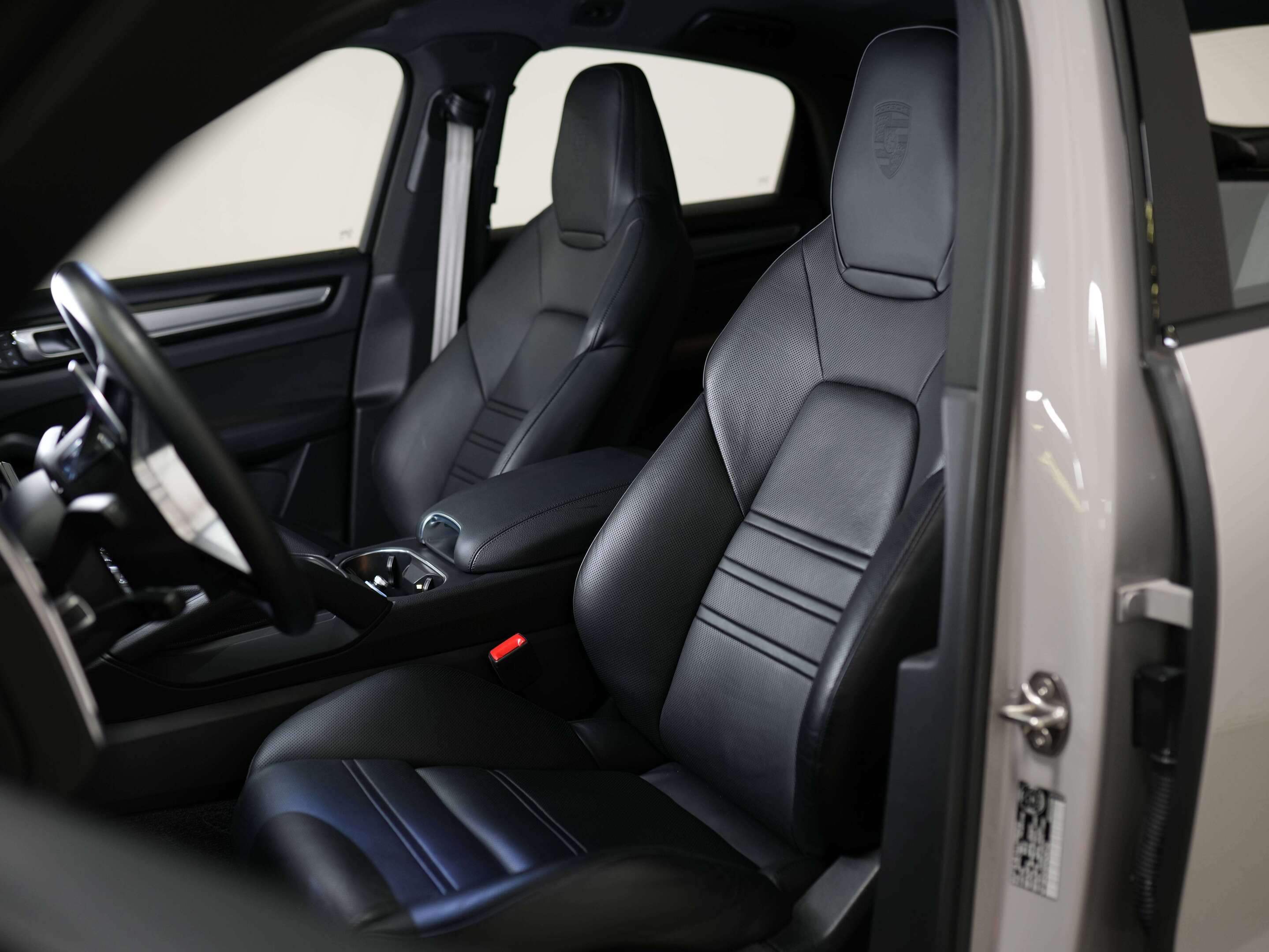 used 2023 Porsche Cayenne car, priced at $91,900