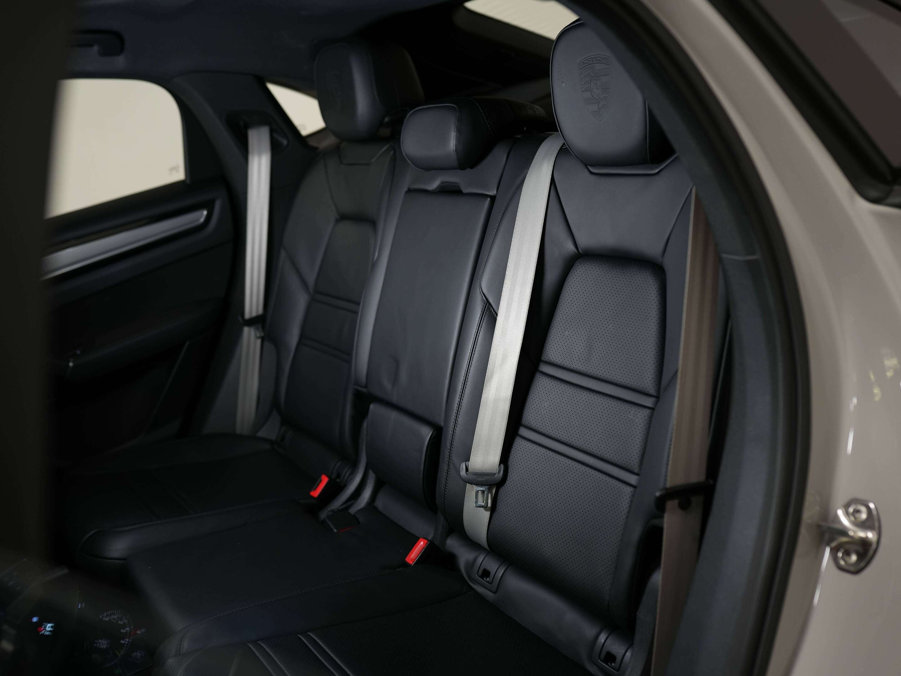 used 2023 Porsche Cayenne car, priced at $91,900