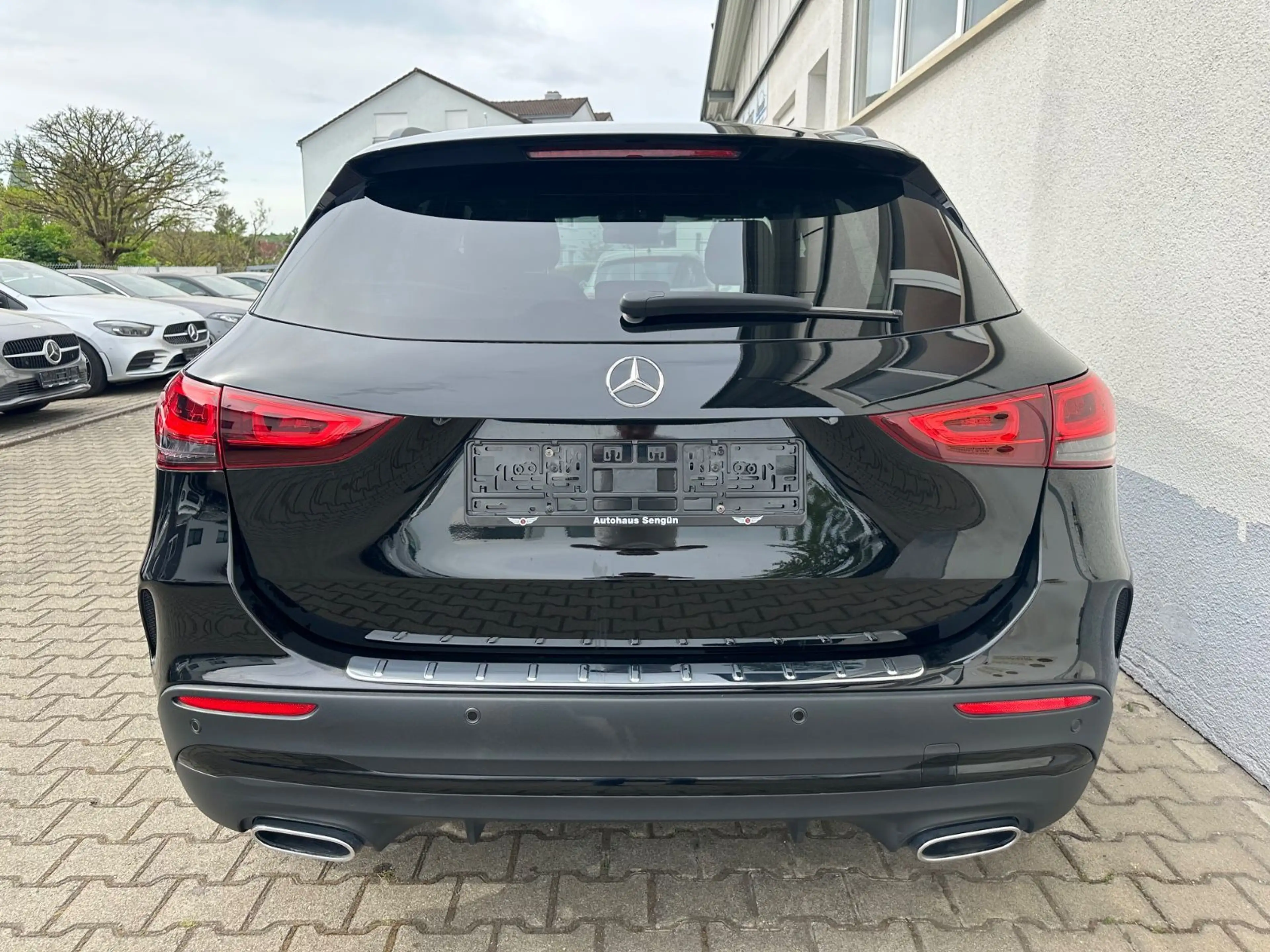 Mercedes-Benz GLA 220 d AMG Panno,Distro.Head,Multi-B.360-K. — photo 6
