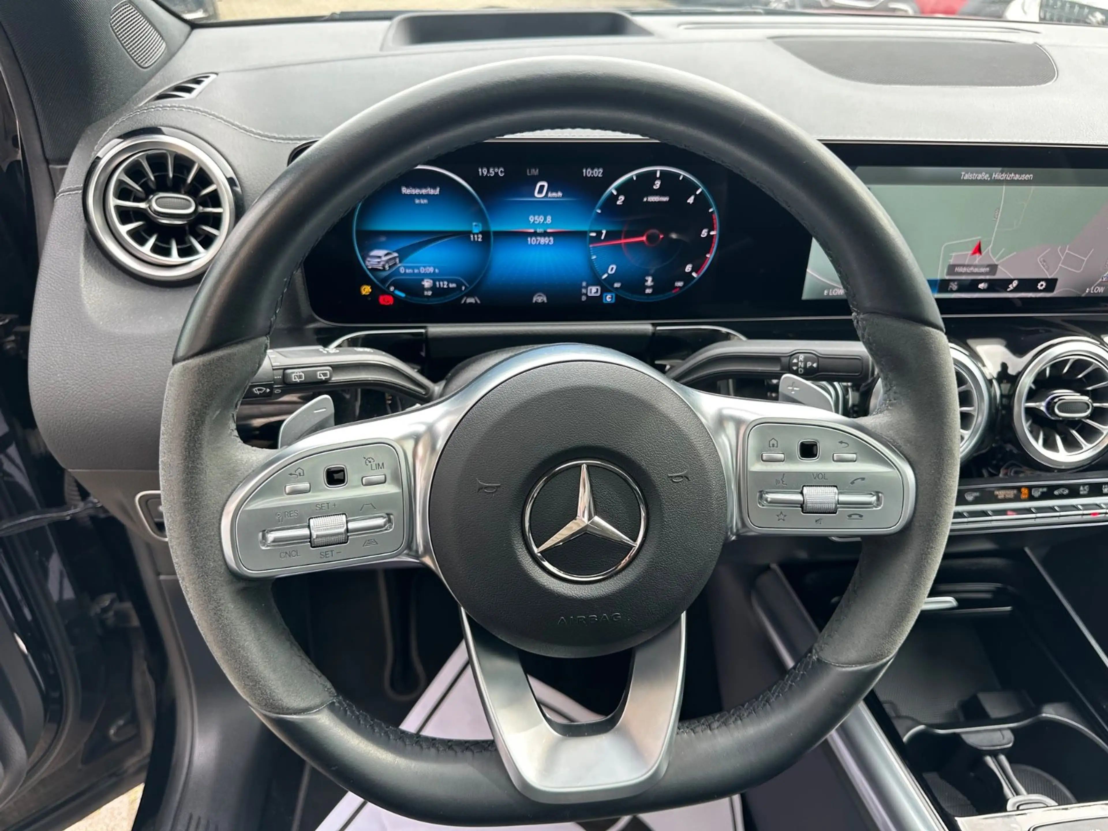 Mercedes-Benz GLA 220 d AMG Panno,Distro.Head,Multi-B.360-K. — photo 15