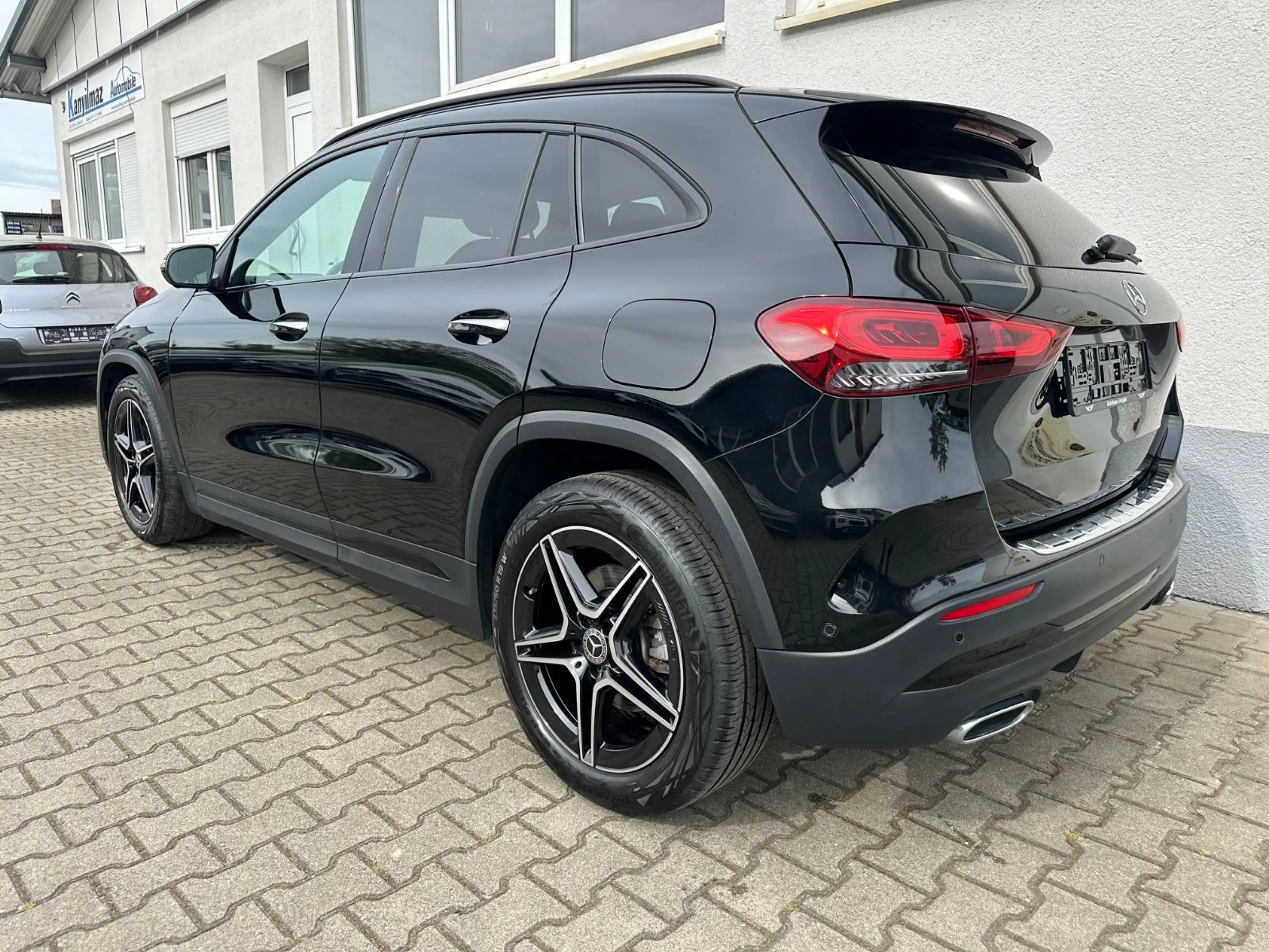 Mercedes-Benz GLA 220 d AMG Panno,Distro.Head,Multi-B.360-K. — photo 10