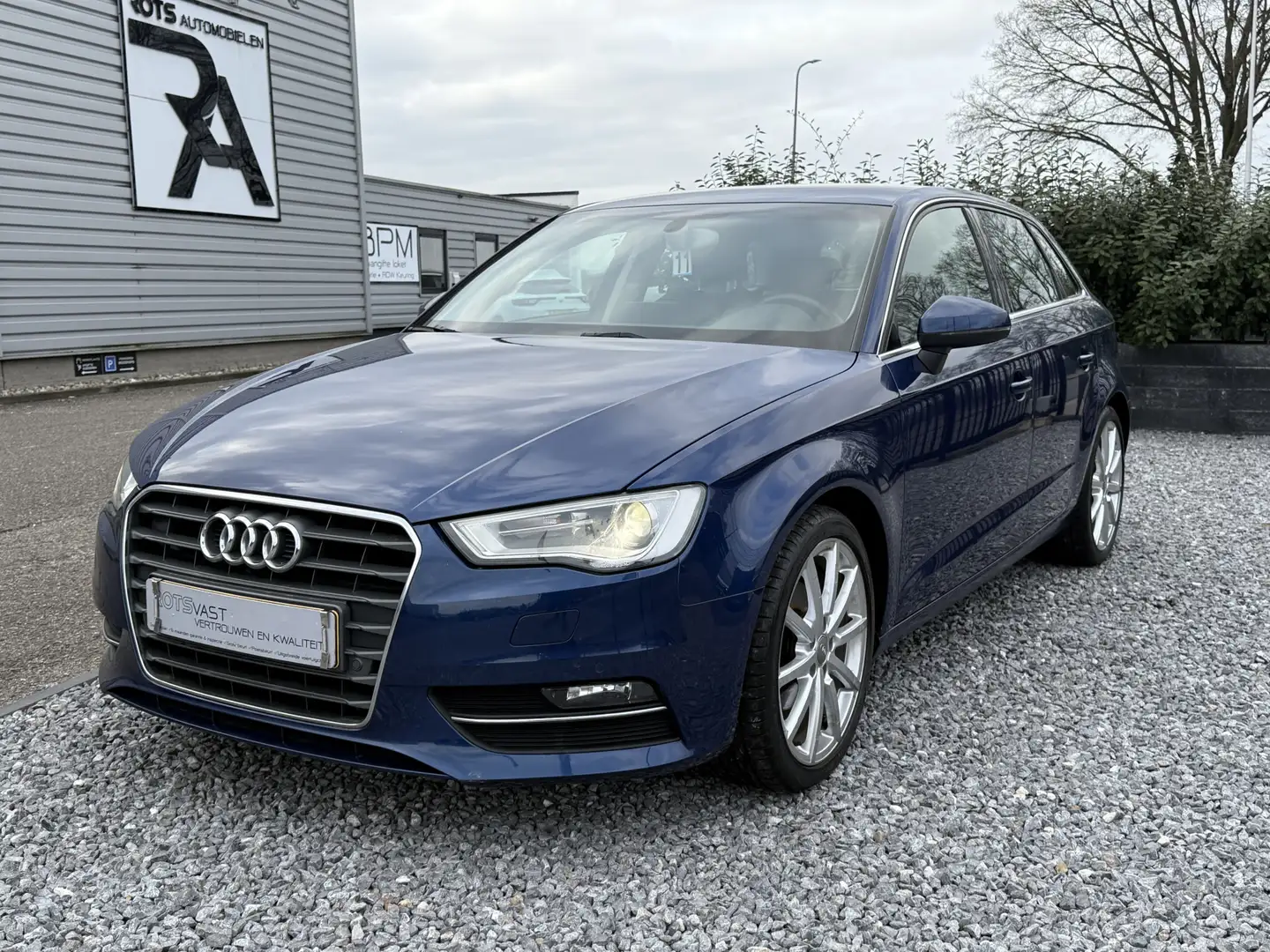 Audi A3 Sportback TFSI Proline Plus MMI|Cruis|PDC|Media Bl Blau - 2