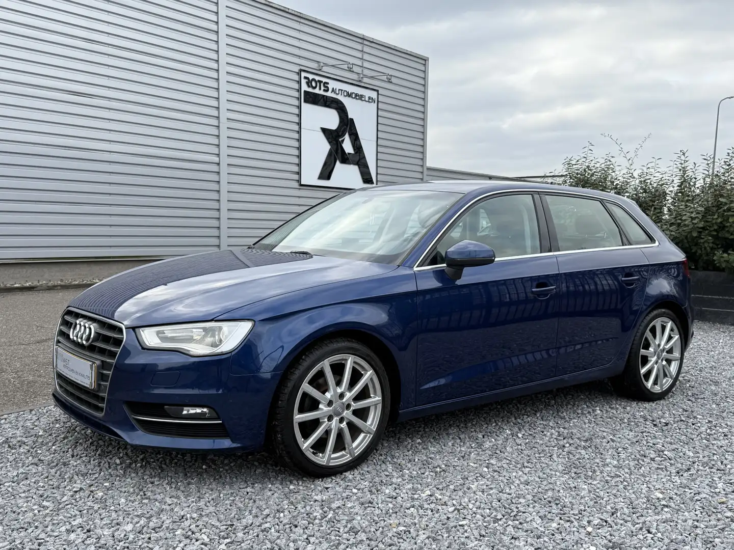 Audi A3 Sportback TFSI Proline Plus MMI|Cruis|PDC|Media Bl Blau - 1