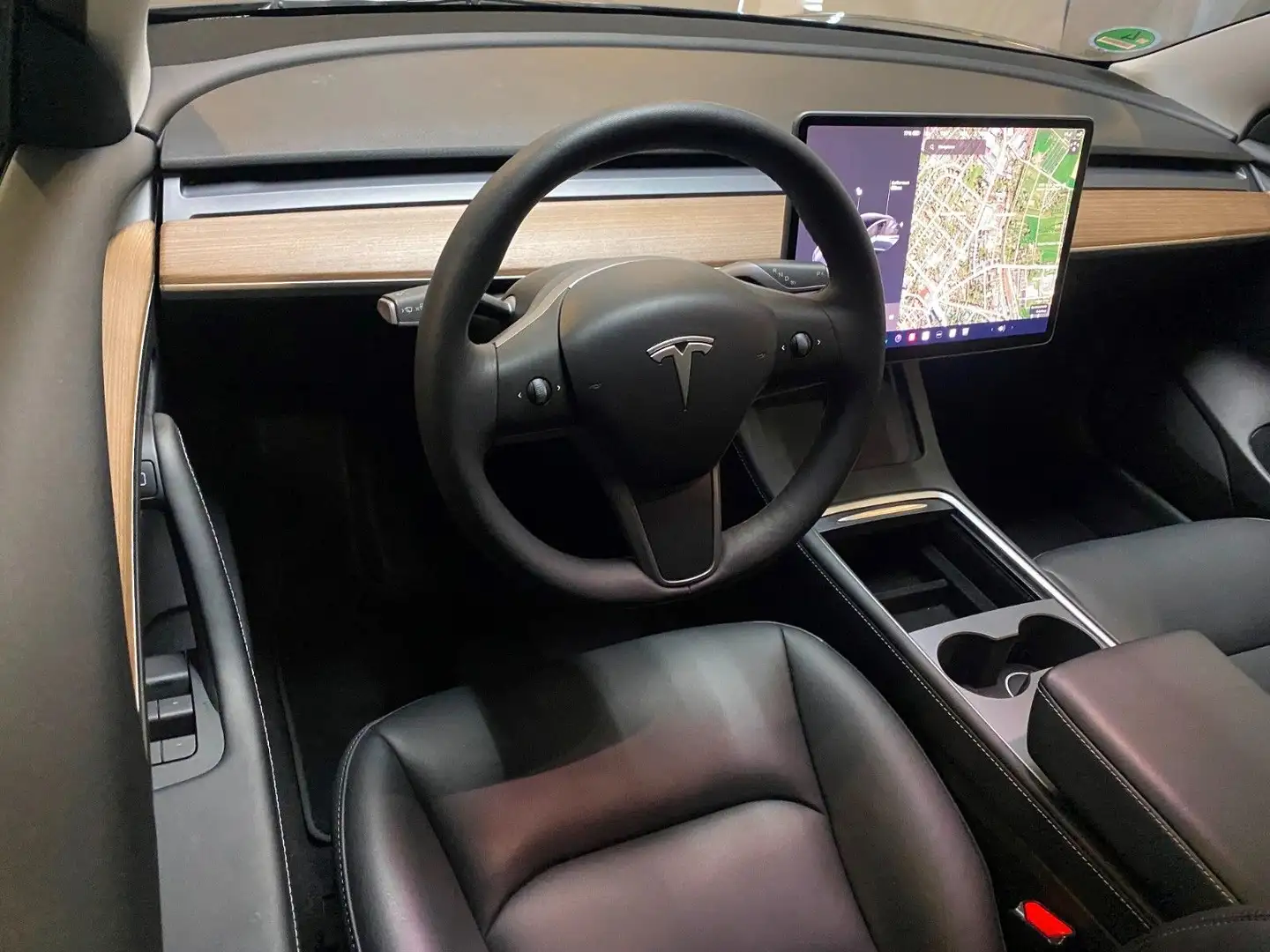 Tesla Model 3 1000km FREE SUPERCHARGE kaufe Tesla an Grau - 2