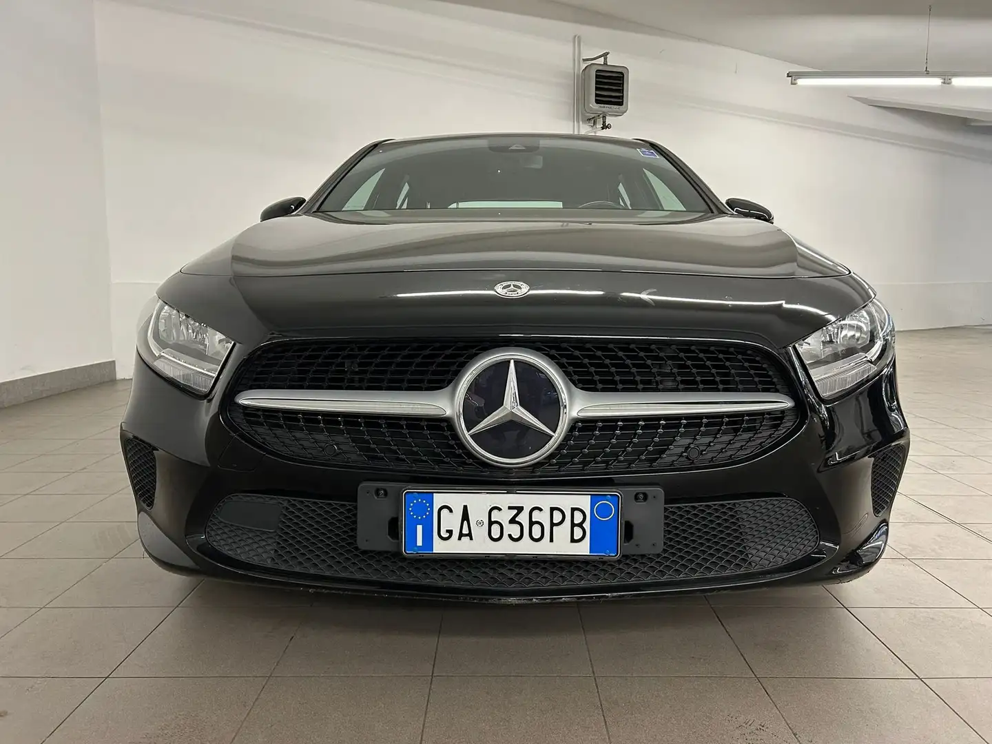 Mercedes-Benz A 200 A 200 d Automatic Business Noir - 2