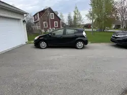 Toyota Prius c снимка Toyota Prius c