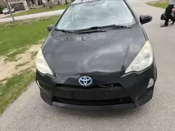 Toyota Prius c снимка Toyota Prius c