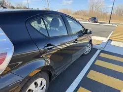 Toyota Prius c снимка Toyota Prius c
