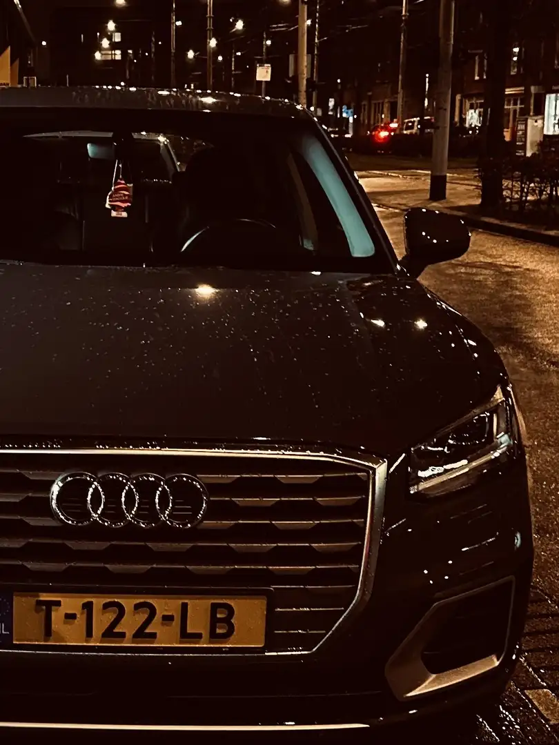 Audi Q2 35 TFSI CoD Des.PL+ Grijs - 1