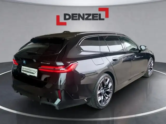 BMW i5 eDrive40 Touring Ansicht 4