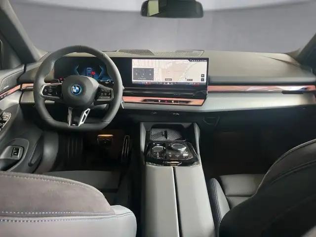 BMW i5 eDrive40 Touring Ansicht 9