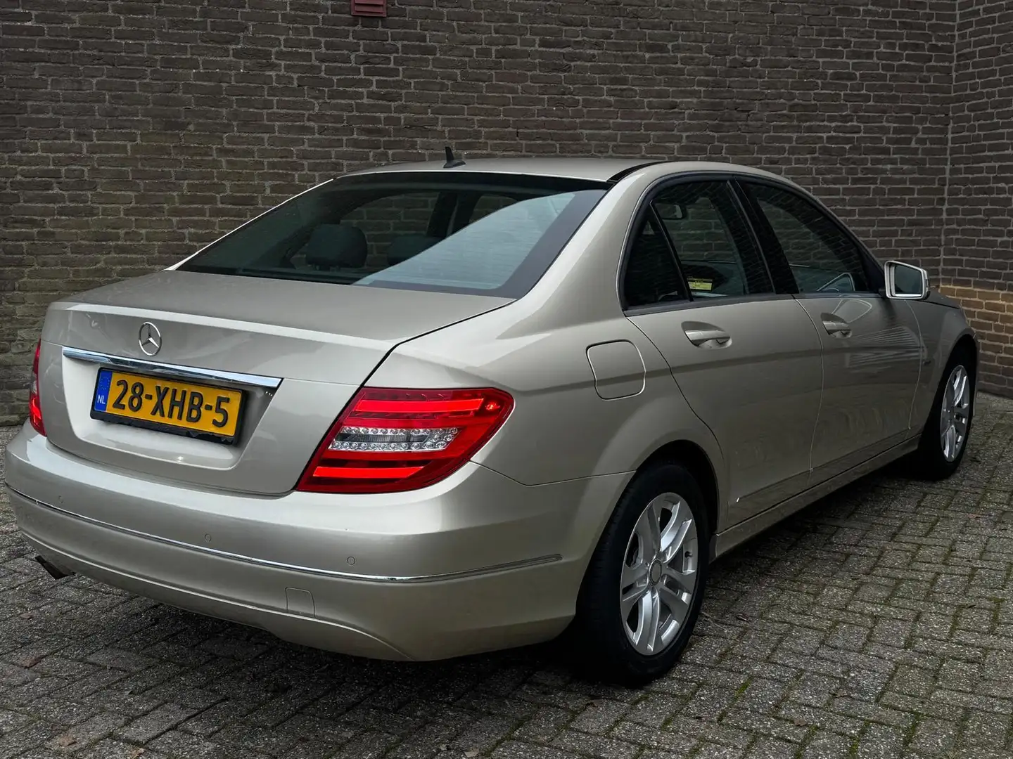 Mercedes-Benz C 180 Business Avantgarde Beige - 2