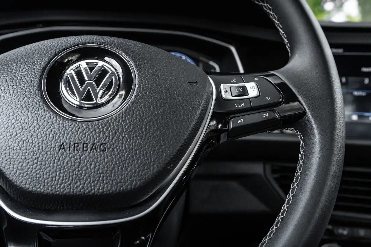 Volkswagen Jetta снимка Volkswagen Jetta