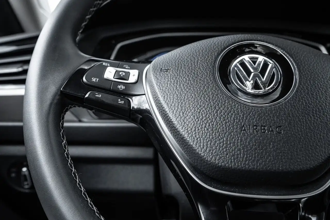 Volkswagen Jetta снимка Volkswagen Jetta