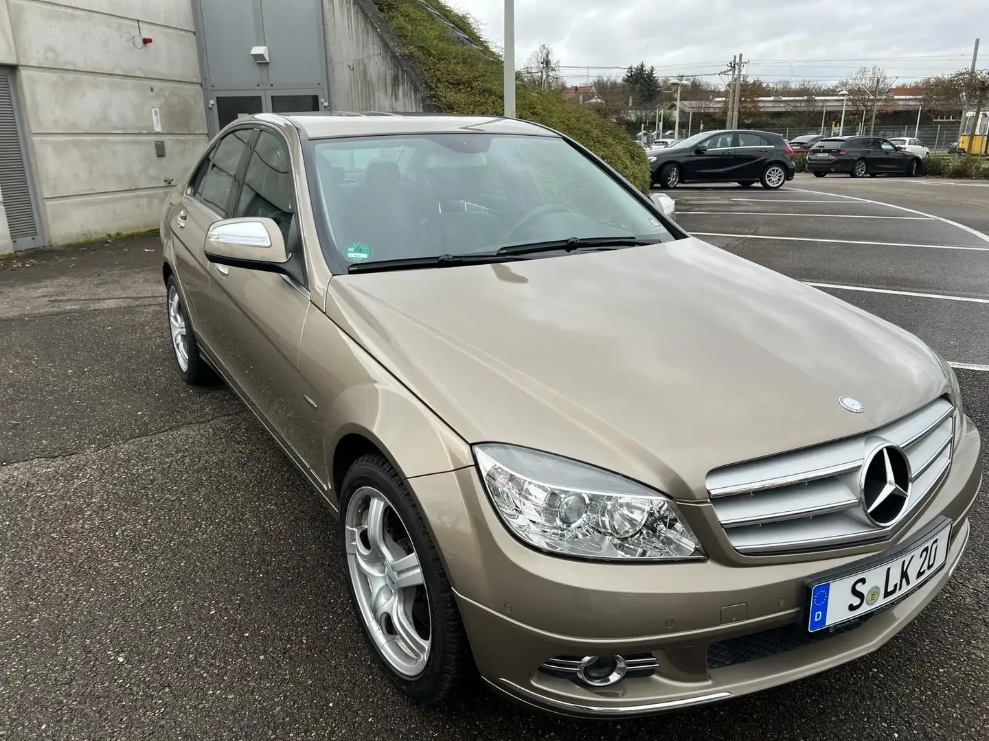 Mercedes-Benz C 350 Avantgarde Beżowy - 2