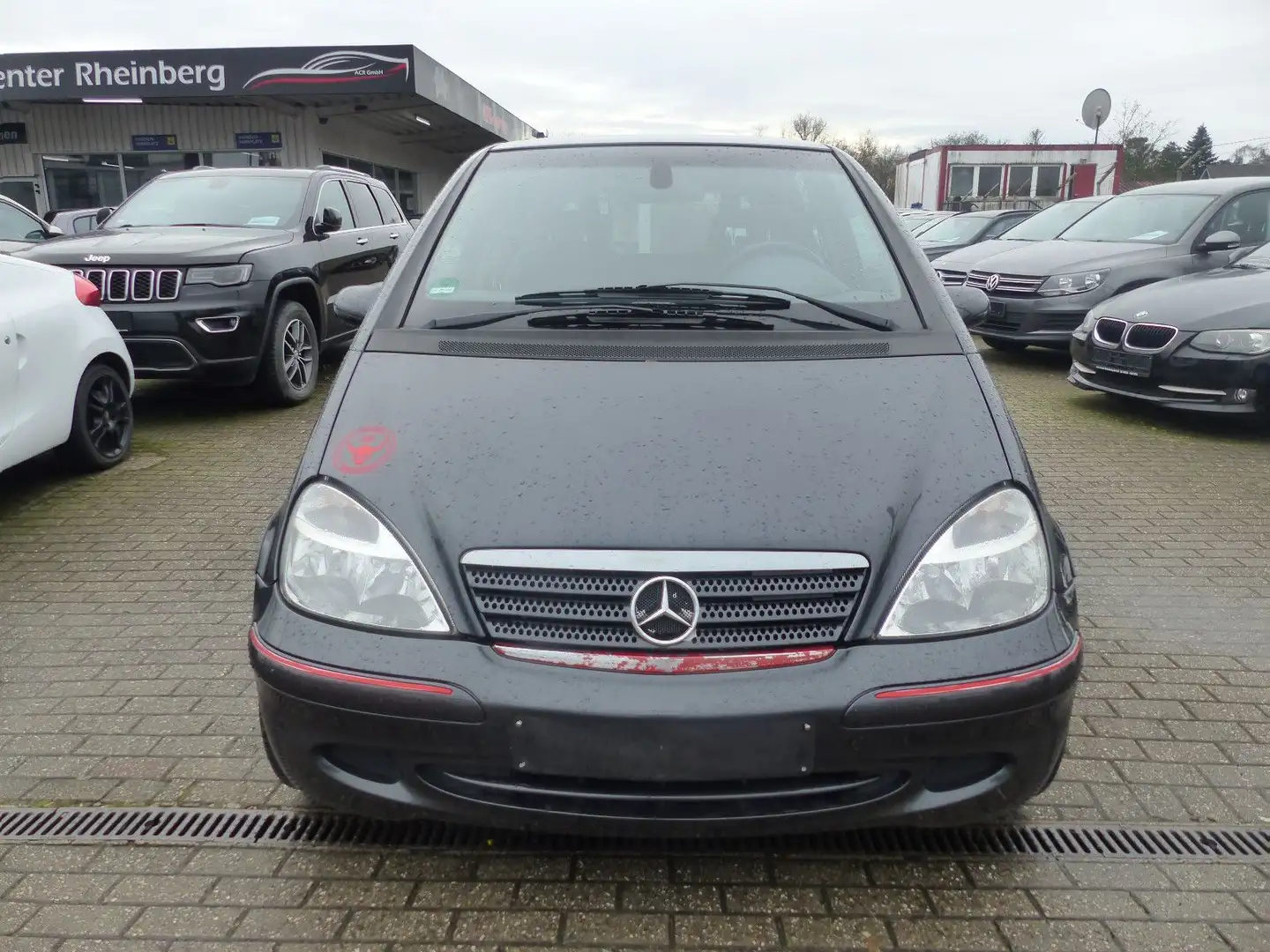Mercedes-Benz A 190 AMG Automatik Leder EF Allu Sport Šedá - 2