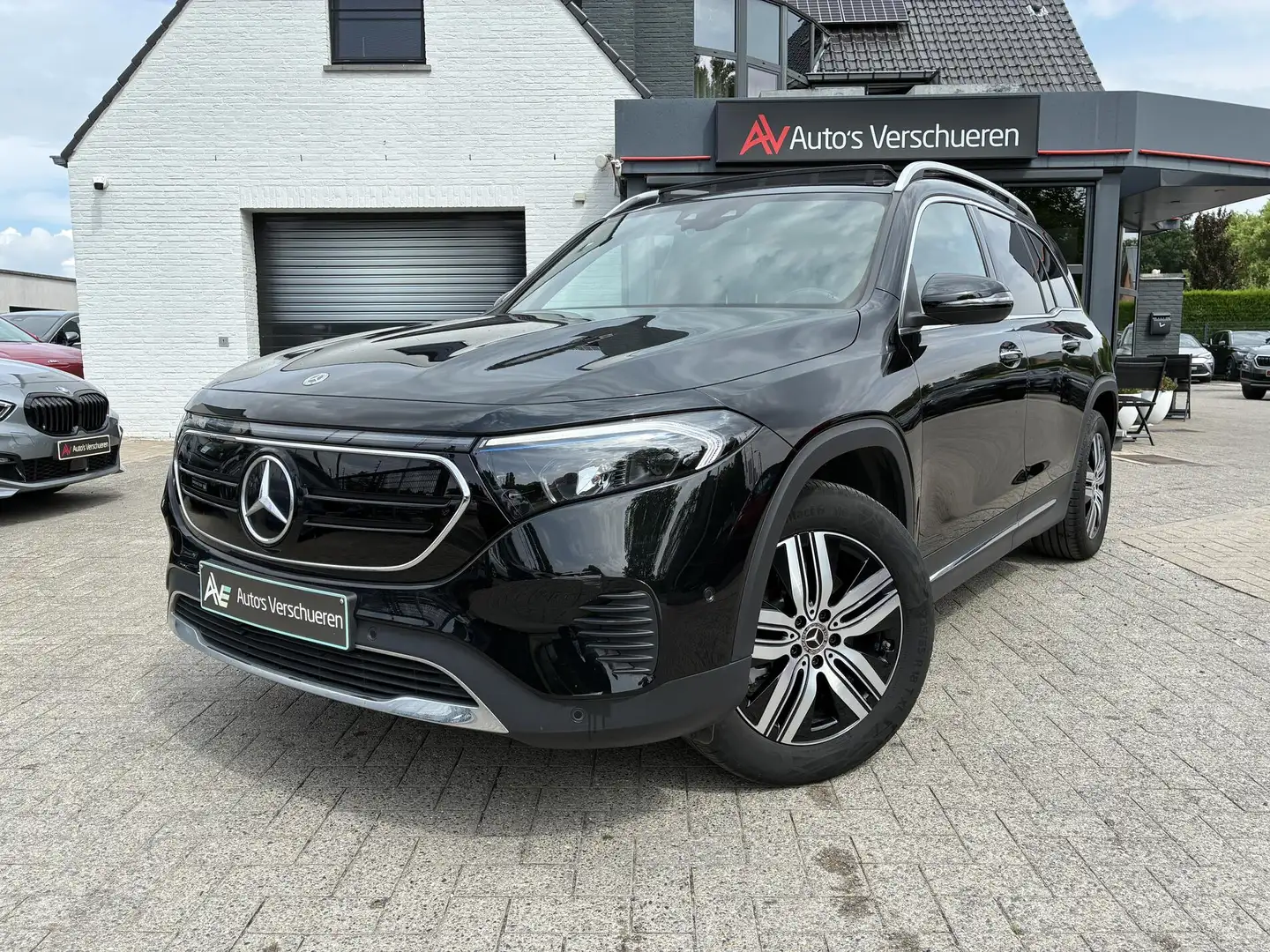 Mercedes-Benz EQB 250 Luxury Line 7pl. ** Pano | Ambient | Carplay Zwart - 2
