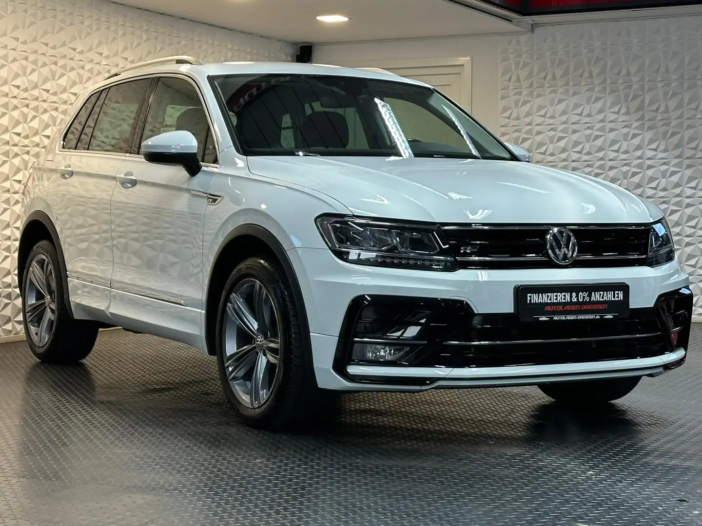 Volkswagen Tiguan 2.0TDI R LINE 4M* LED#SHZ#ACC#NAVI#SPUR Blanco - 2