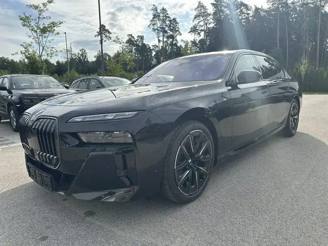 BMW M Sportpaket Pro 3.0 8-Gang Steptronic xDrive 7...