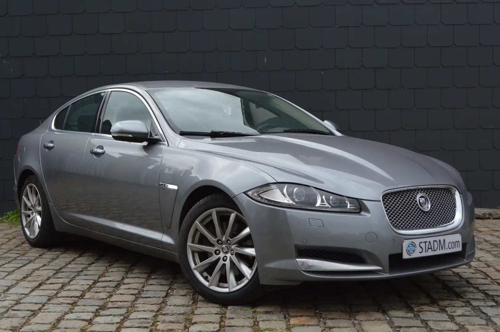 Jaguar XF 2.2 D automatique leder full maintenance book Grijs - 1