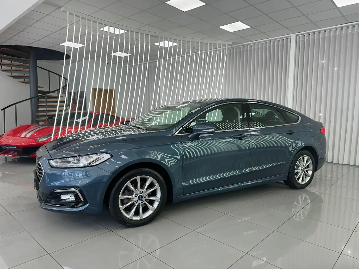 Ford Mondeo 2.0TDCI Titanium 150 Azul - 2