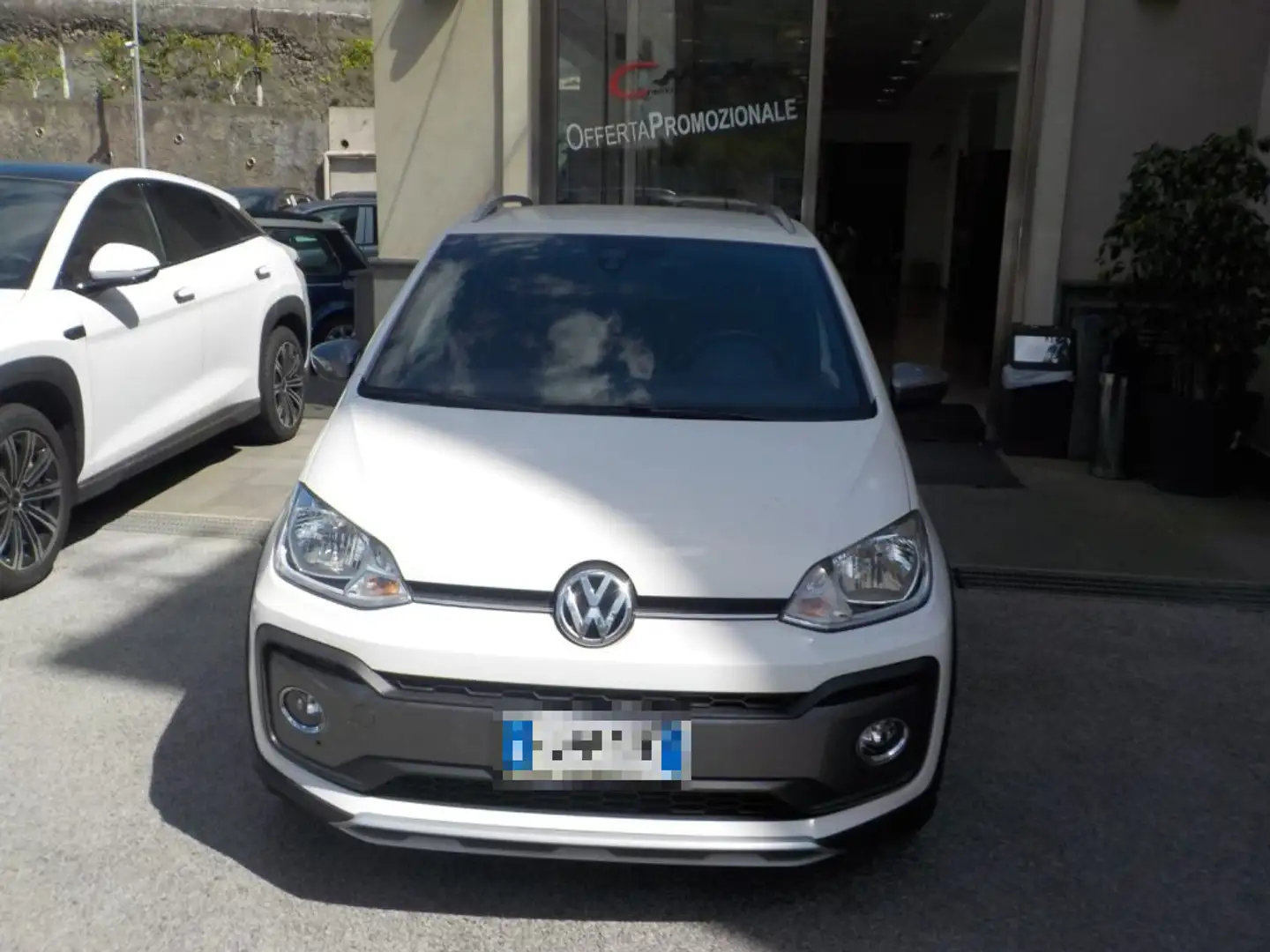 Volkswagen up! 1.0 75 CV 5p. cross up! Bianco - 1