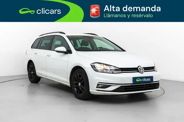 Volkswagen Golf view 3