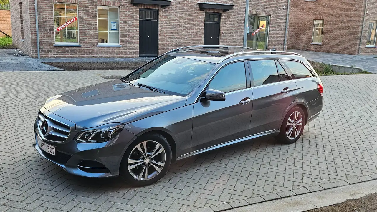 Mercedes-Benz E 200