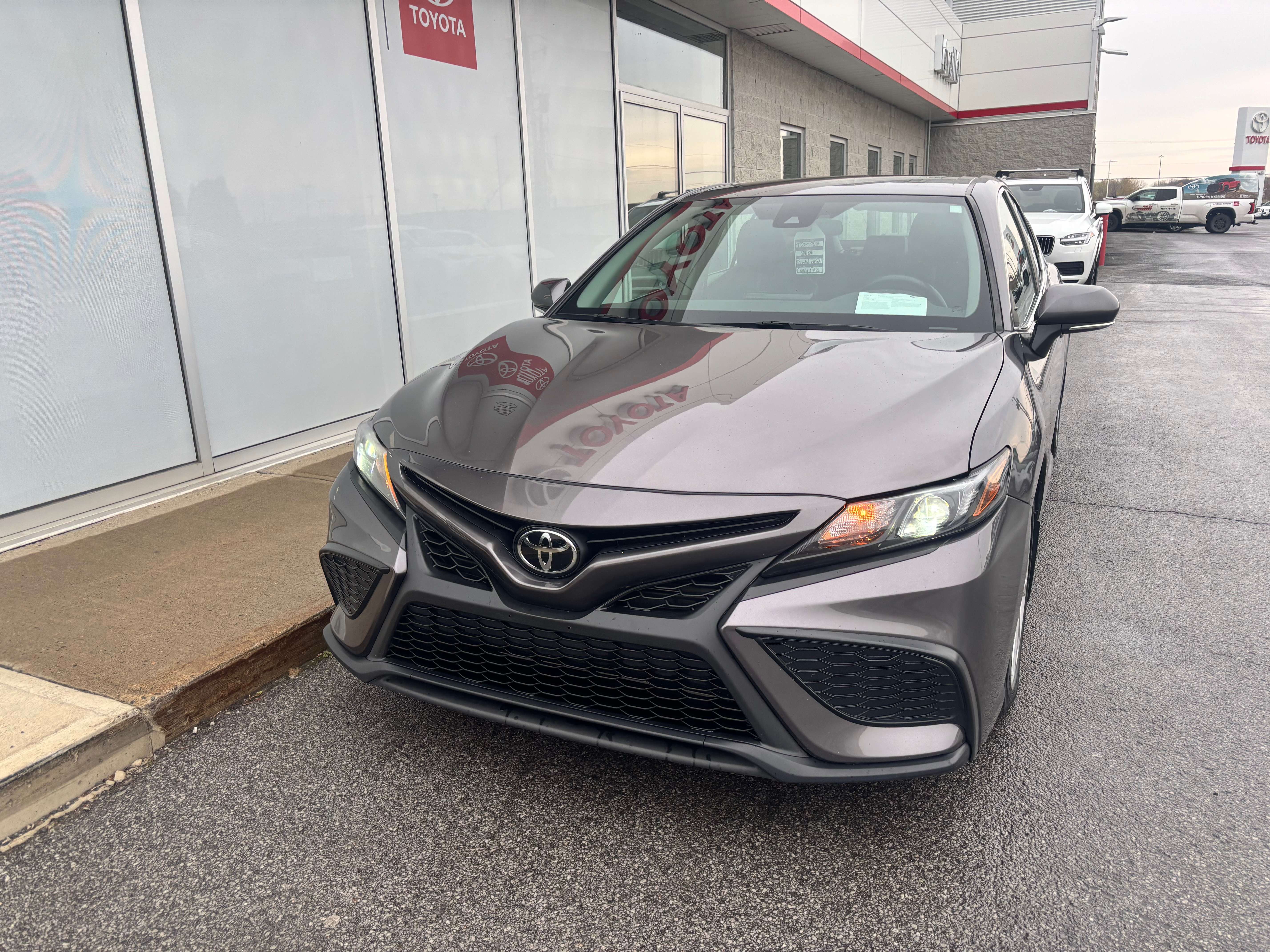 2024 Toyota Camry Sedan