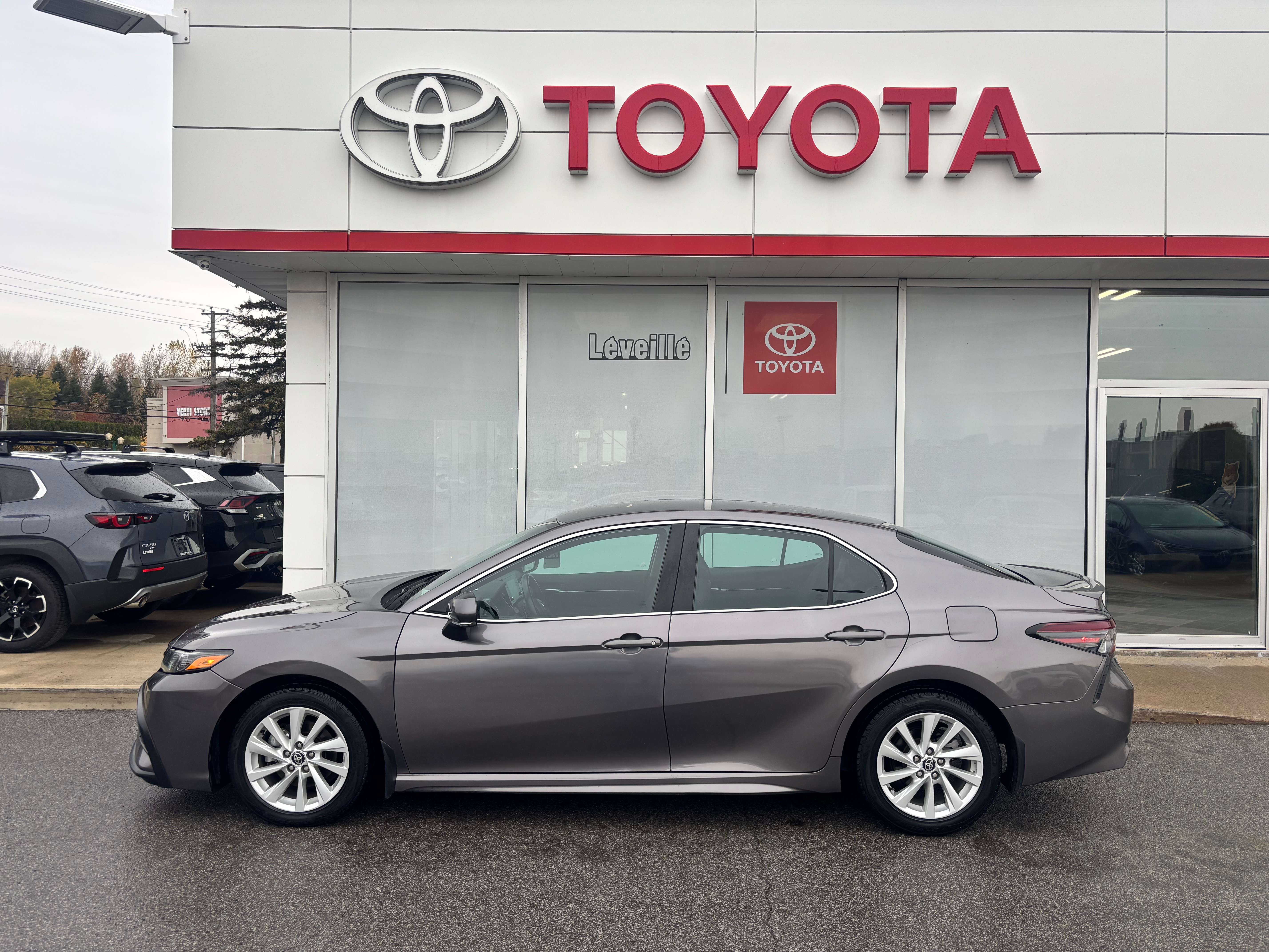2024 Toyota Camry Sedan
