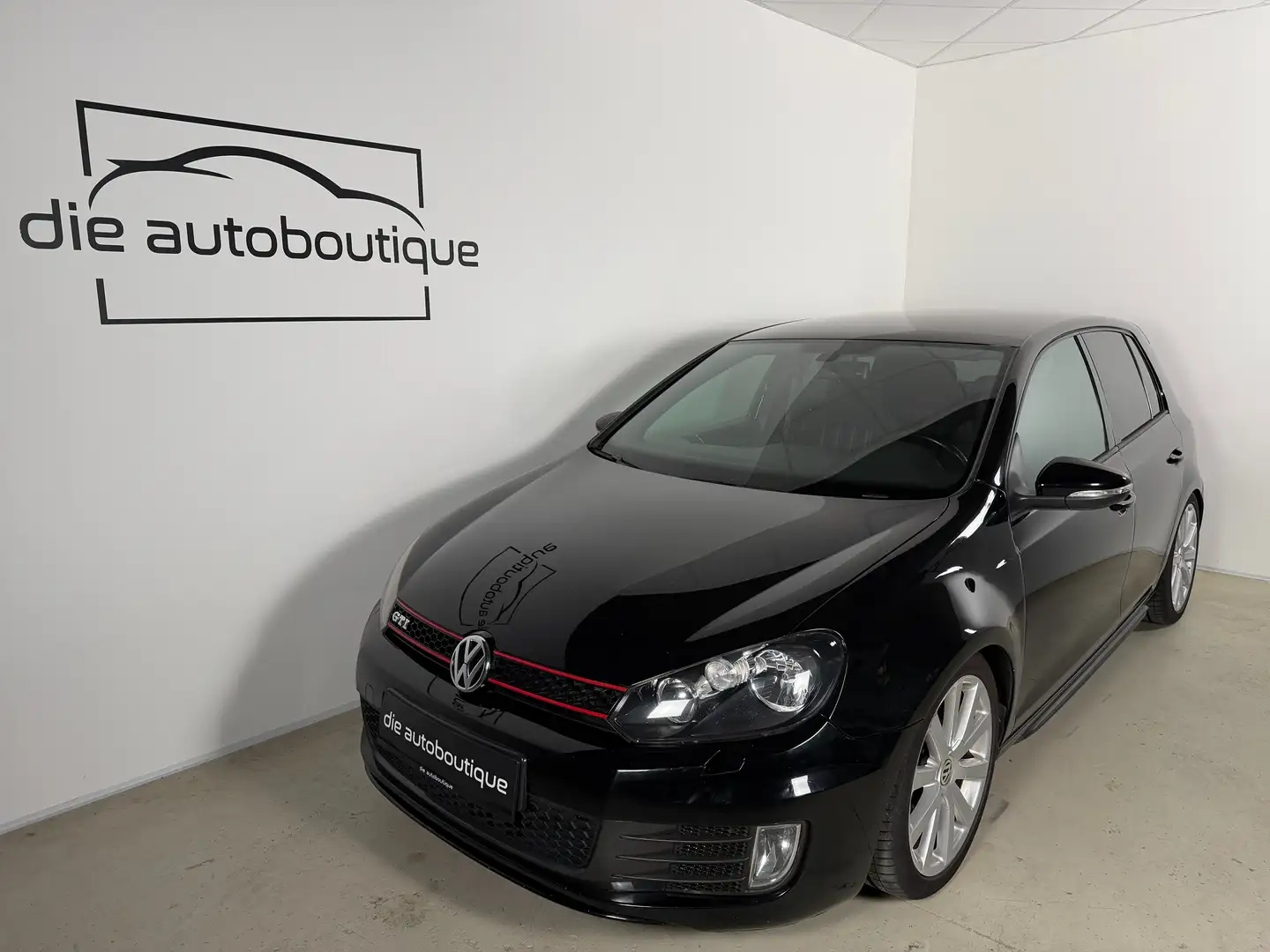 Volkswagen Golf GTI Schwarz - 2