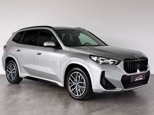 BMW X1 view 10