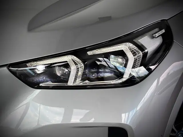 BMW X1 view 8