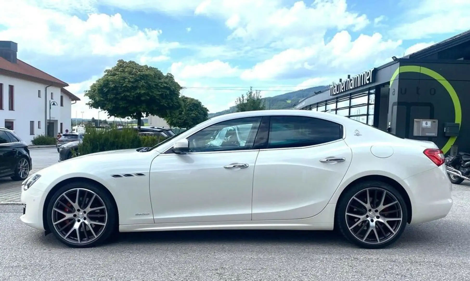 Maserati Ghibli GranLusso*SITZKLIMA*ACC*LEDER*MEMORY*21'' Bianco - 2