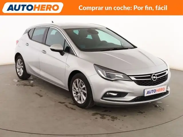 Opel Astra view 8