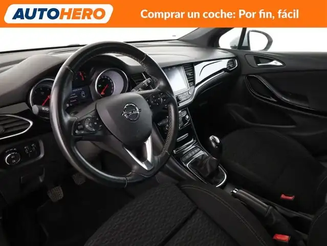 Opel Astra view 12