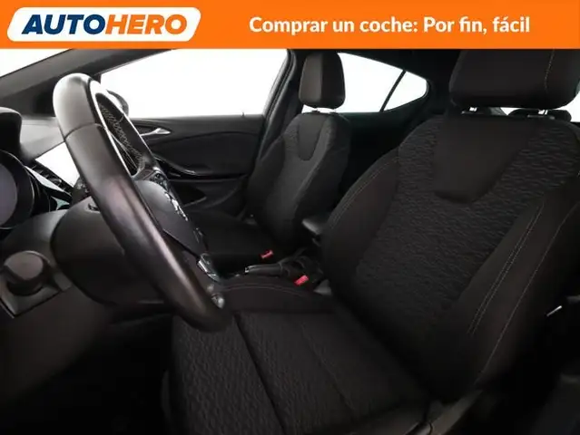 Opel Astra view 11