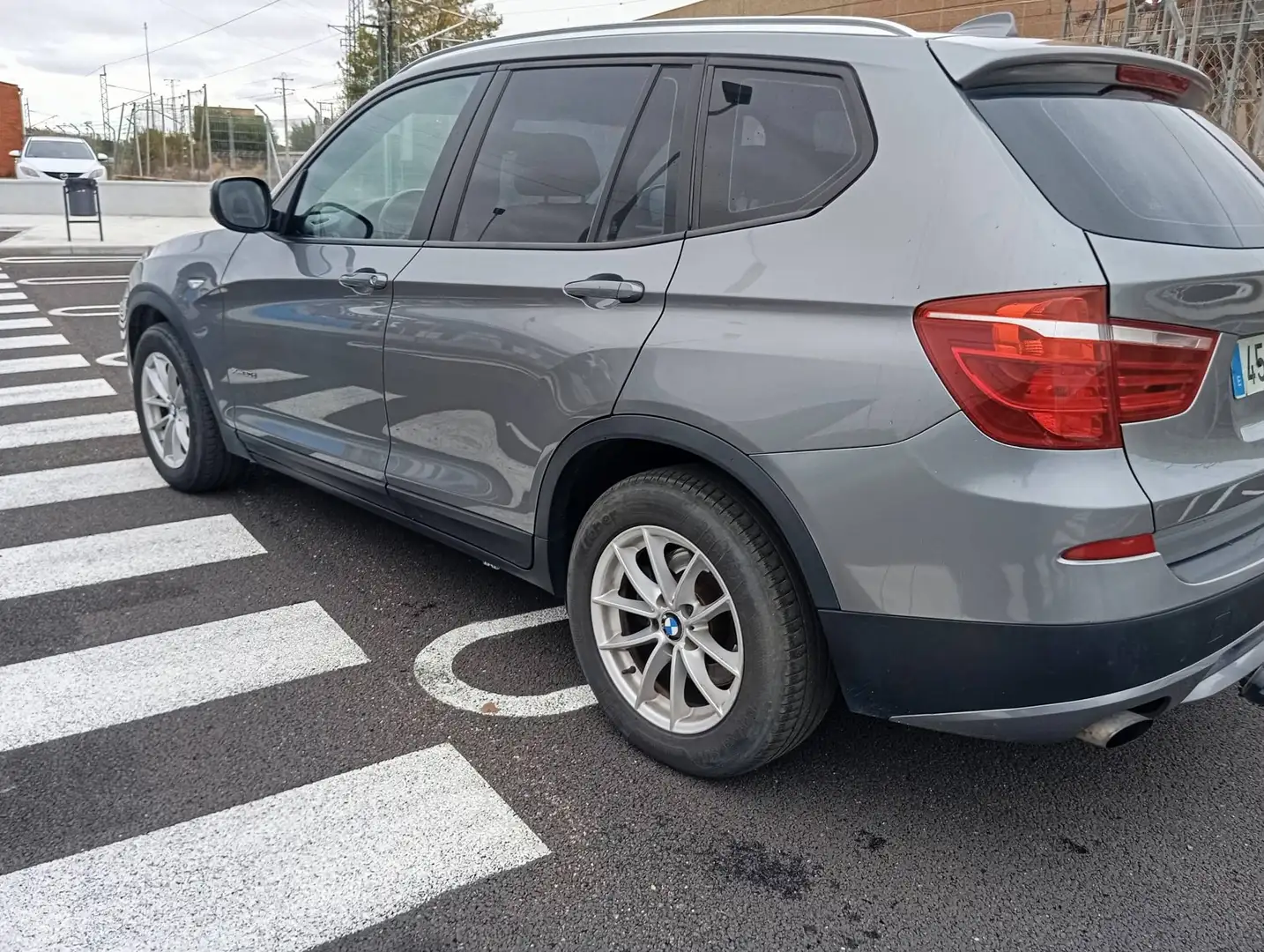 BMW X3 X3 xDrive 20dA Gris - 2