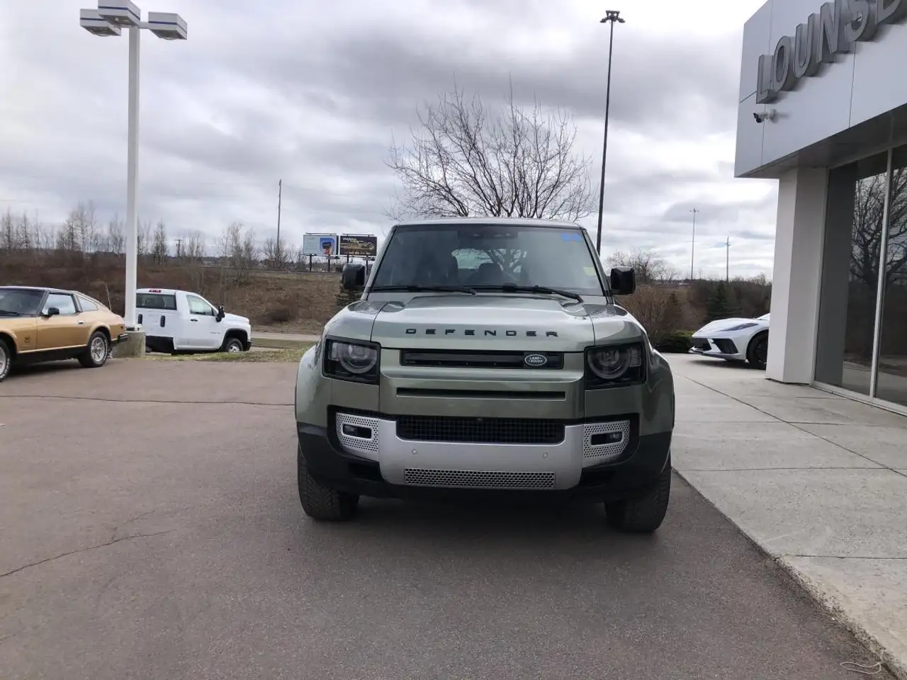 Land Rover Defender снимка Land Rover Defender