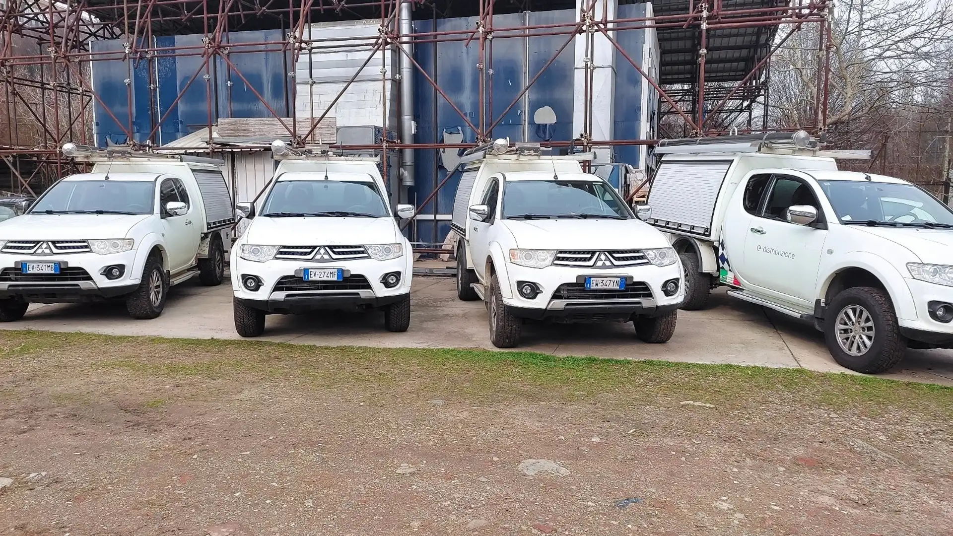 Mitsubishi L200 2.5 DS 4X4 AUTOCARRO 4 POSTI ALLESTITO White - 2