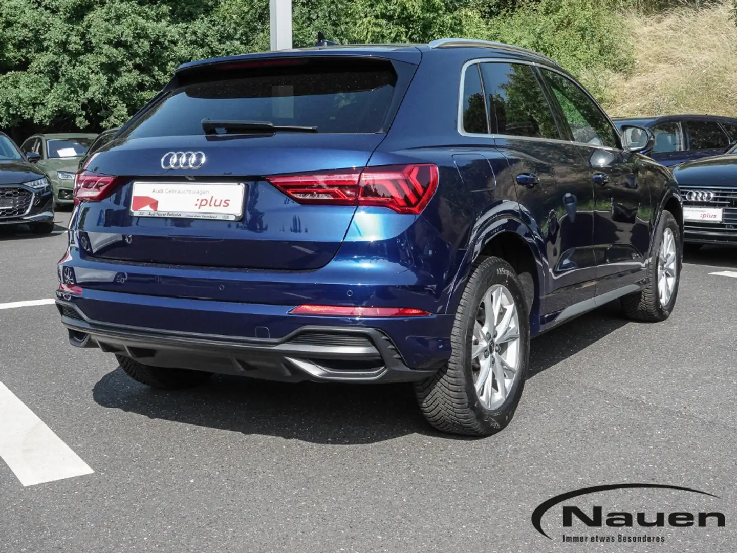 Audi Q3 45 TFSI e S line 1.4 EU6d Синій - 2