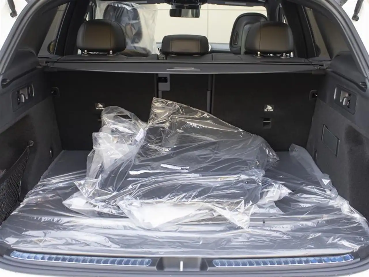 Mercedes-Benz GLC photo Mercedes-Benz GLC
