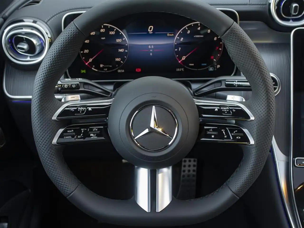 Mercedes-Benz GLC photo Mercedes-Benz GLC