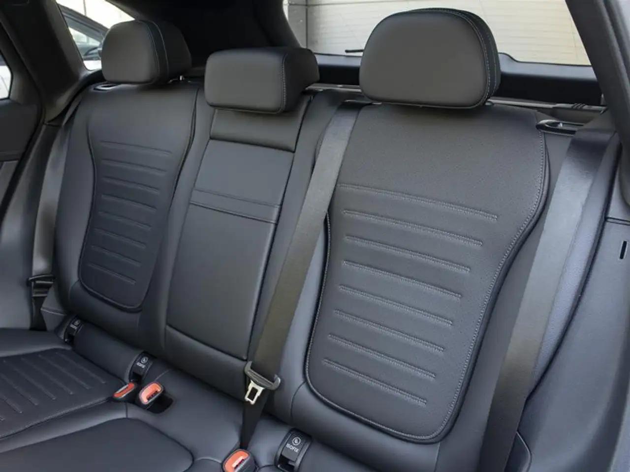Mercedes-Benz GLC photo Mercedes-Benz GLC