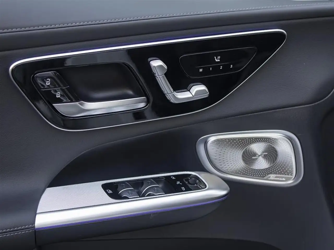 Mercedes-Benz GLC photo Mercedes-Benz GLC